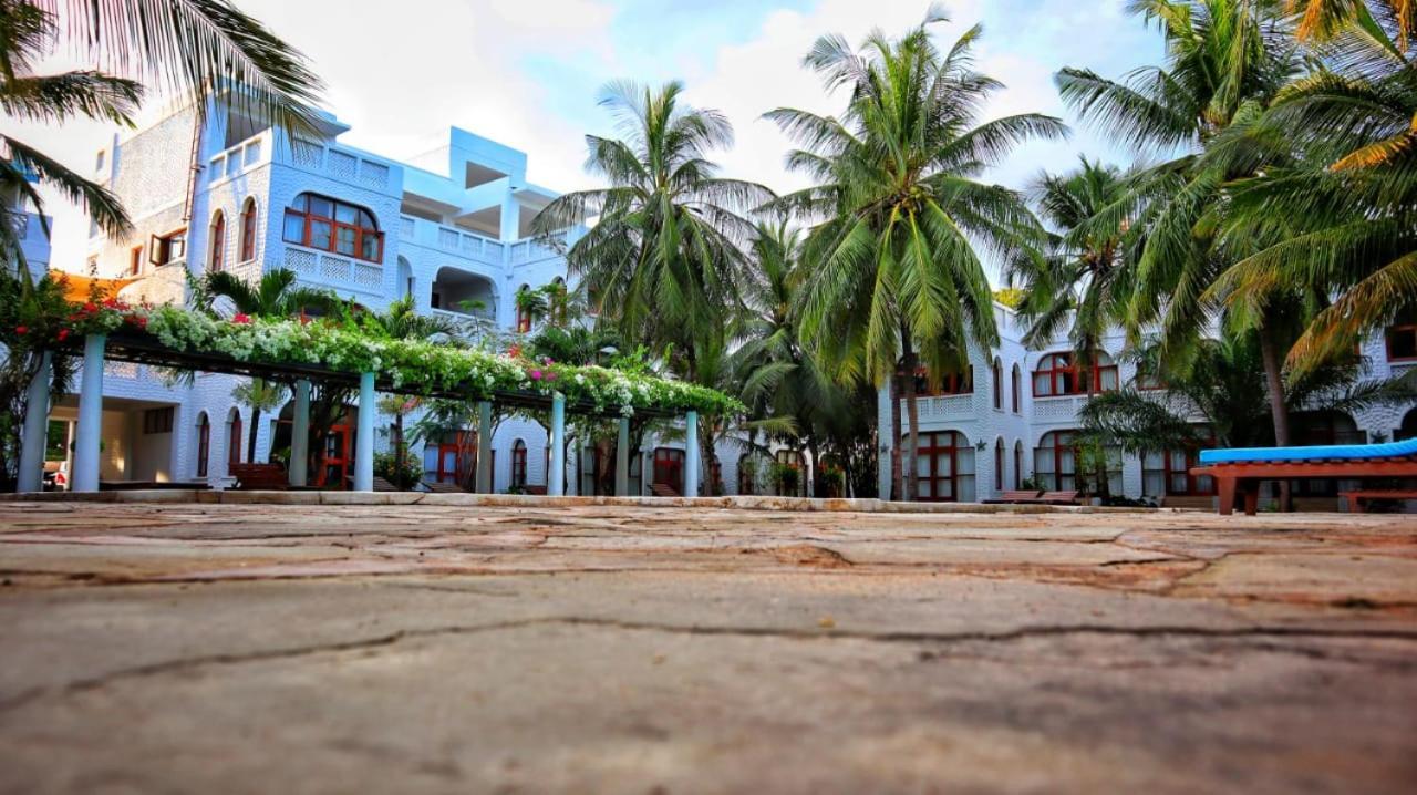 Mbili Kuwili Studio Suites Playa de Diani Exterior foto